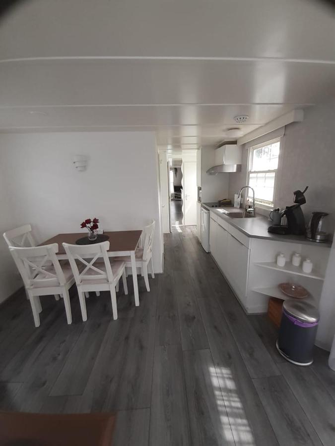 Bospareltjes Luxe Chalets Alleen Voor Recreatie Oisterwijk Bagian luar foto